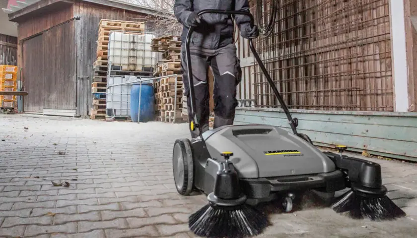 Jaka zamiatarka do kostki brukowej? Wybierz idealną dla siebie