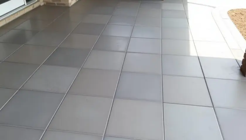 Fuga Mapei na taras: Ultracolor Plus vs Kerapoxy wybierz mądrze