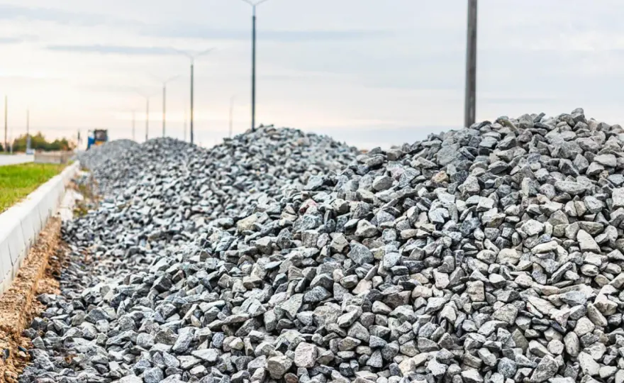Beton B25: Jakie kruszywo wybrać? Proporcje i porady
