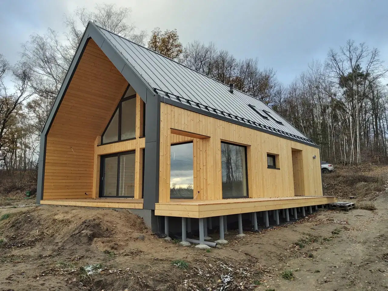 Zdjęcie Dom modułowy: Zgłoszenie czy pozwolenie? Formalności do 70 m²